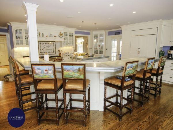 Cape Cod Home 994991