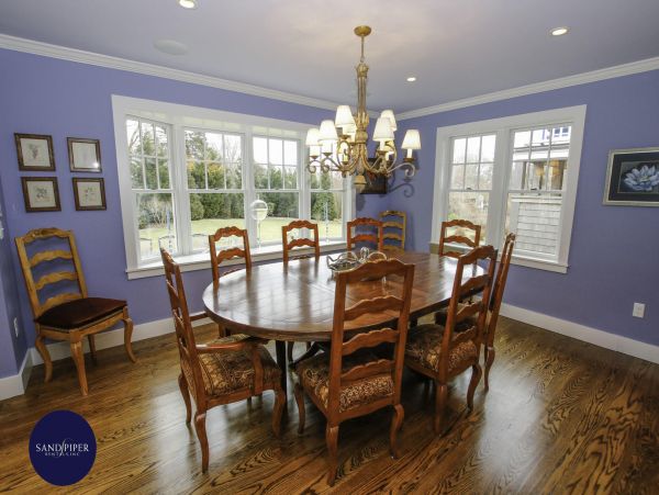 Cape Cod Home 994991