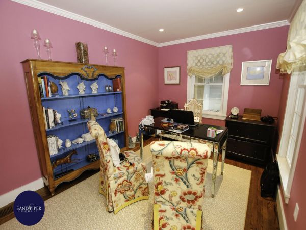 Cape Cod Home 994991