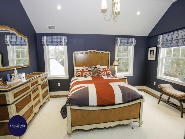 Cape Cod Home 994991