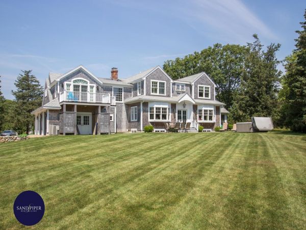 Cape Cod Home 994991