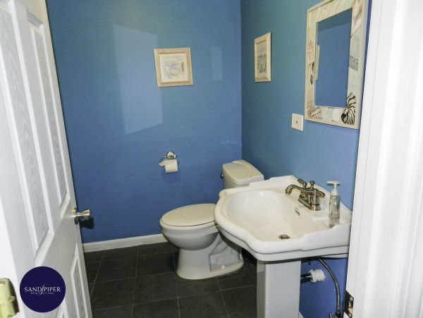 Cape Cod Home 994992