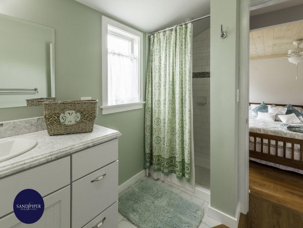 Cape Cod Home 994993