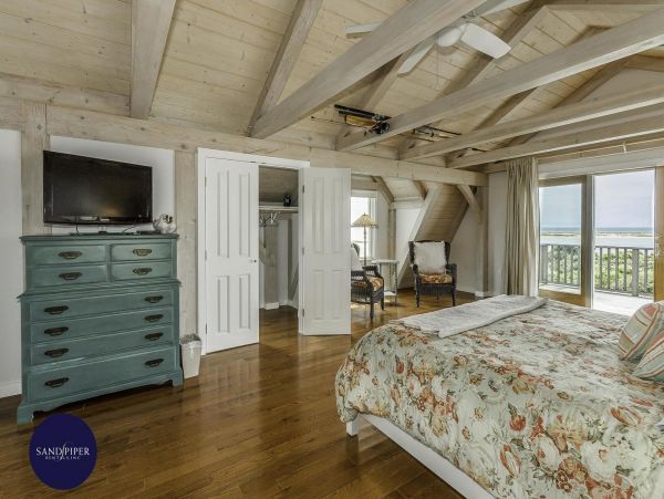 Cape Cod Home 994993