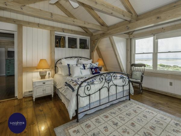 Cape Cod Home 994993