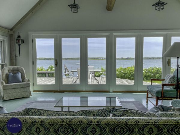 Cape Cod Home 994994