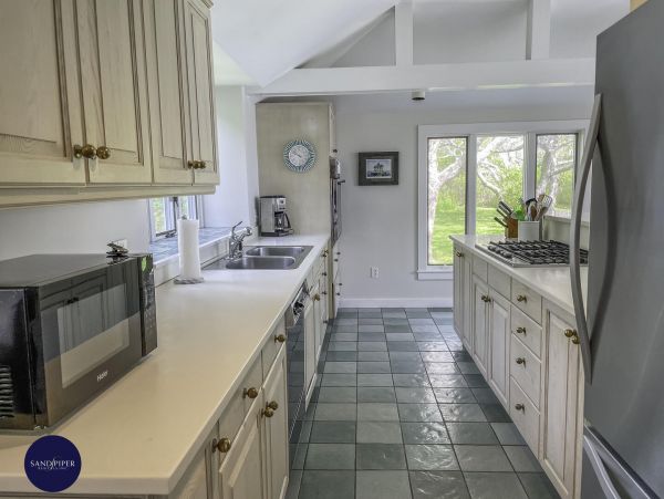Cape Cod Home 994994