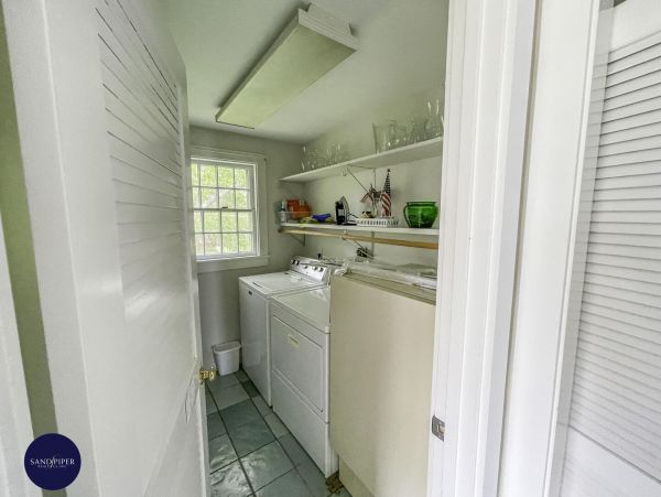 Cape Cod Home 994994