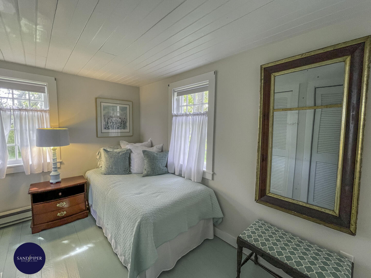Cape Cod Home 994994