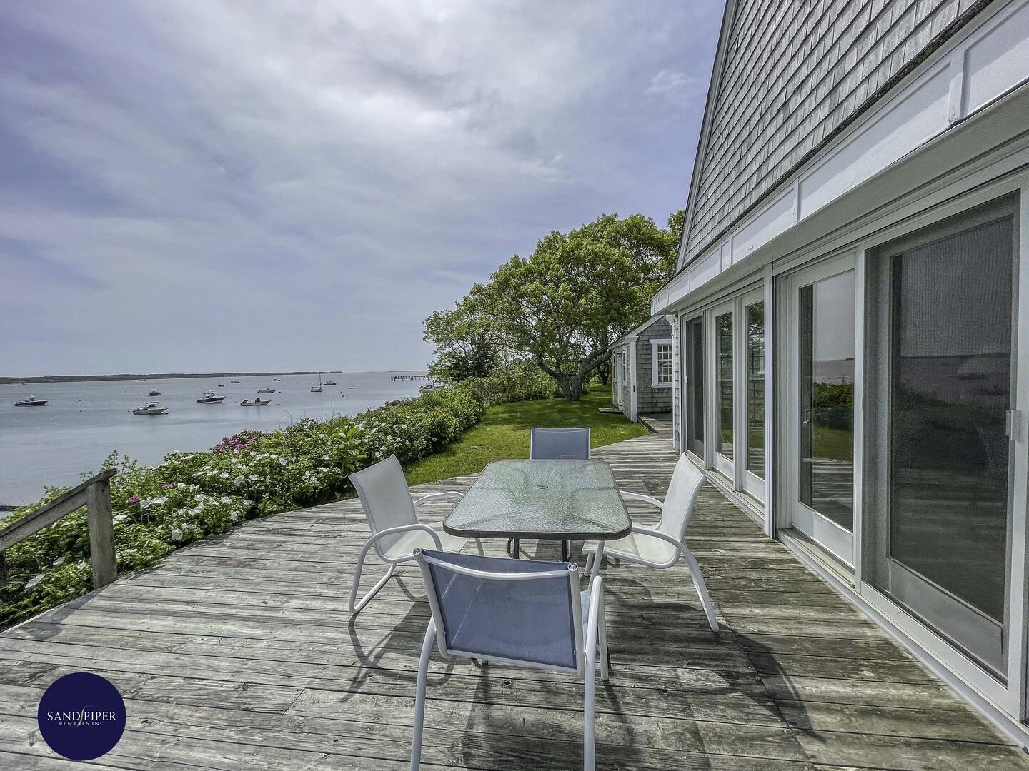 Cape Cod Home 994994