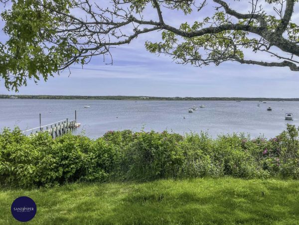 Cape Cod Home 994994