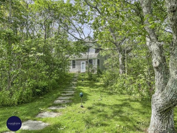 Cape Cod Home 994994