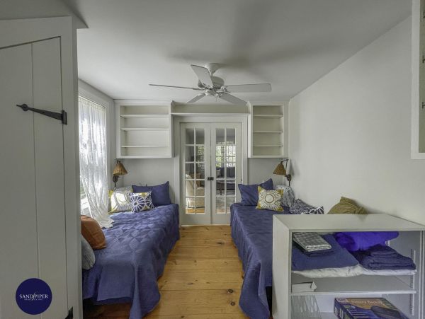 Cape Cod Home 994994