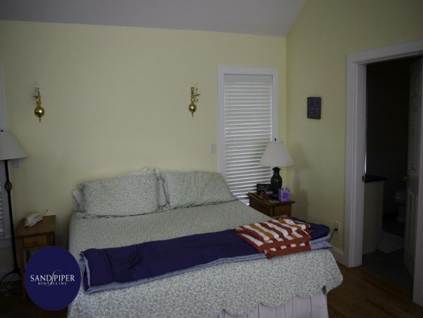 Cape Cod Home 994995