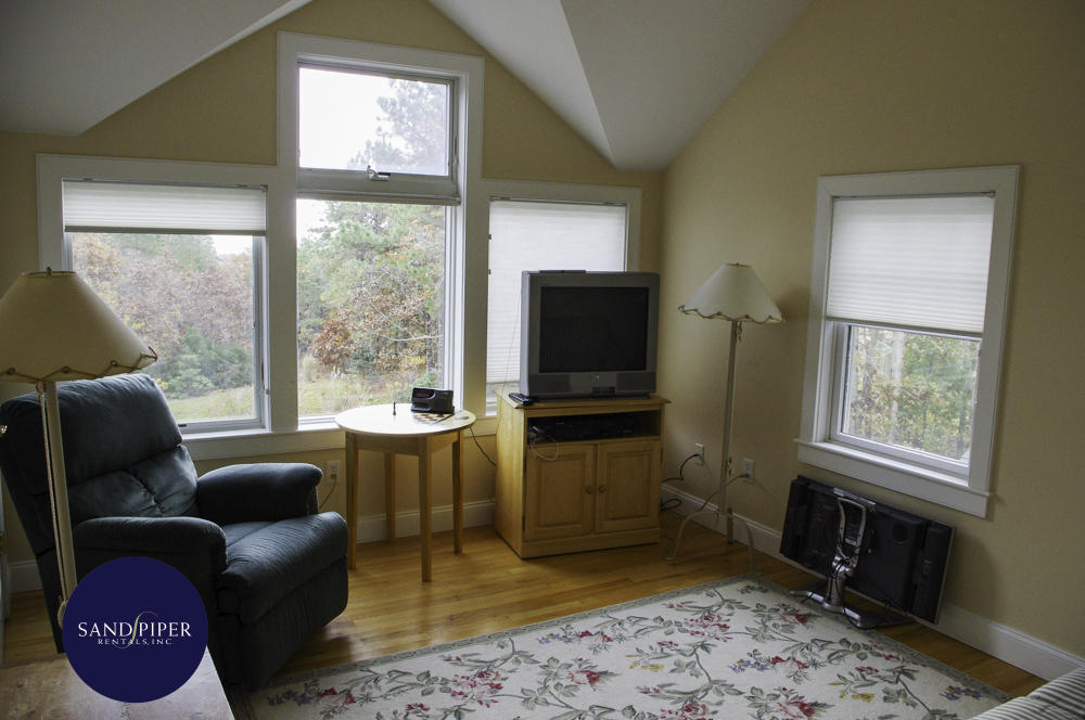 Cape Cod Home 994995