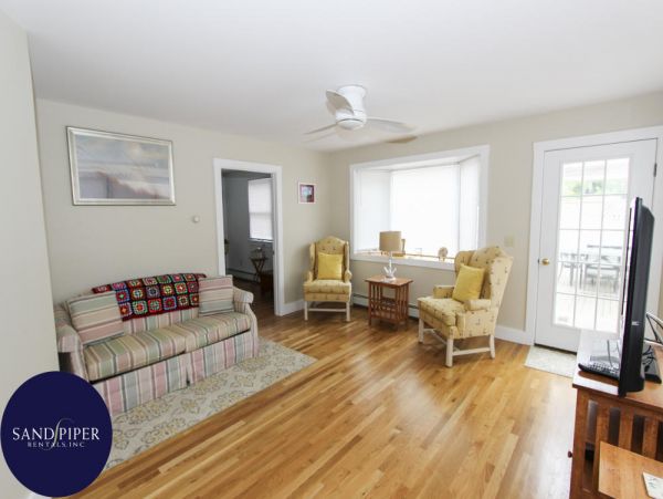Cape Cod Home 994997