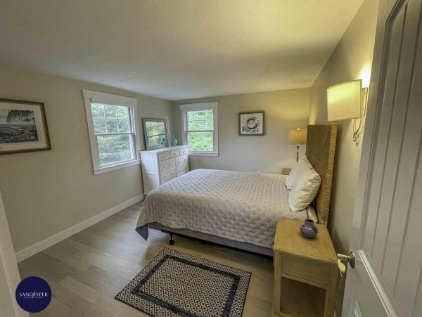 Cape Cod Home 994998