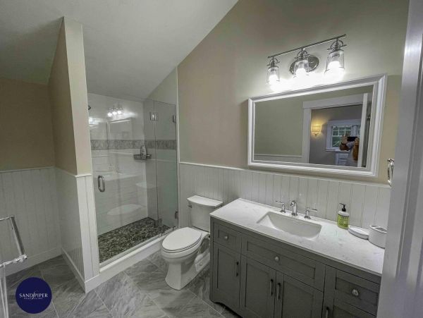 Cape Cod Home 994998
