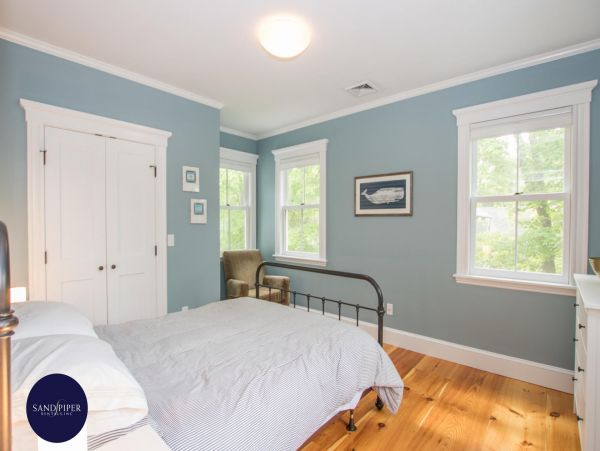 Cape Cod Home 994999
