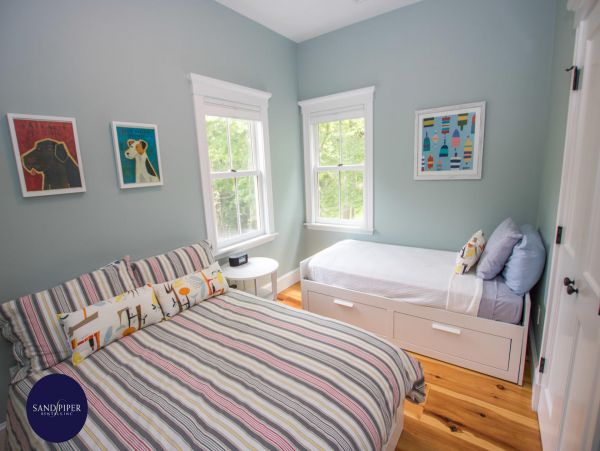 Cape Cod Home 994999