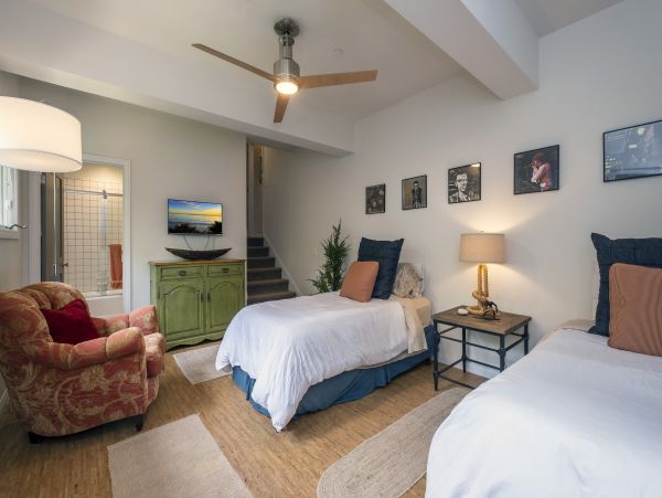 Walk to Beach Two Bedroom Vacation Home in Montecito