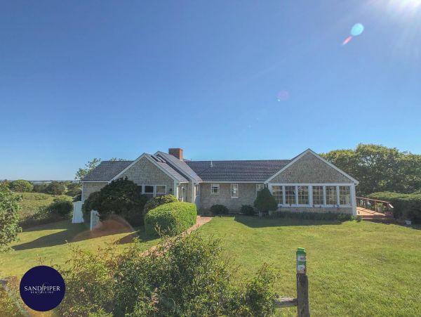 Cape Cod Home 995001