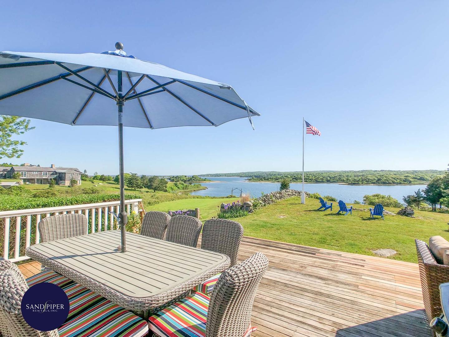 Cape Cod Home 995001
