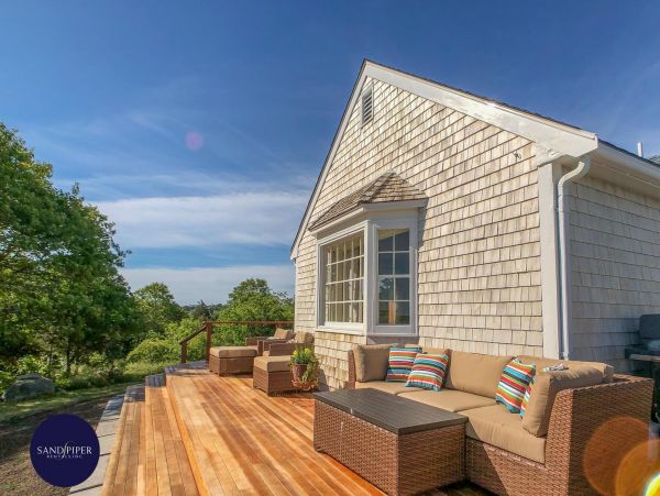 Cape Cod Home 995001