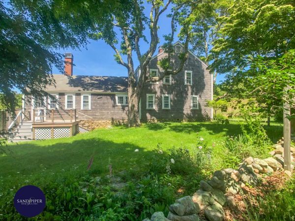 Cape Cod Home 995003