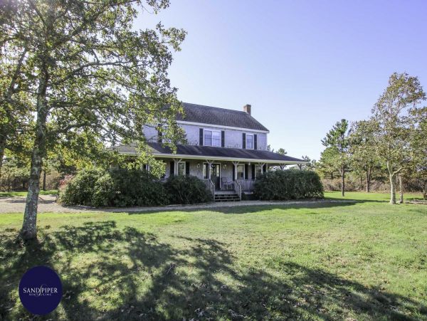 Cape Cod Home 995006