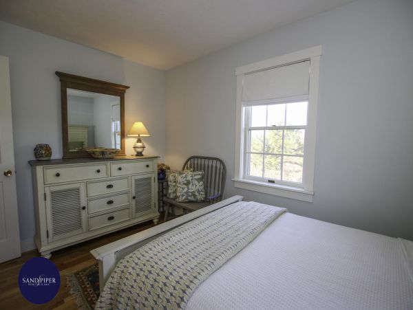 Cape Cod Home 995006