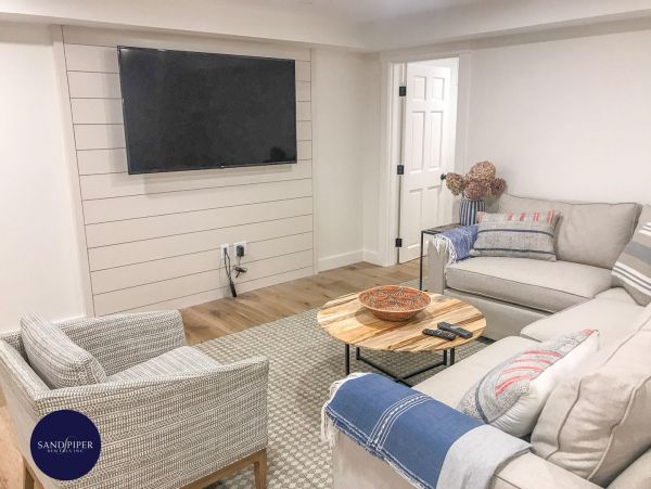 Cape Cod Home 995006