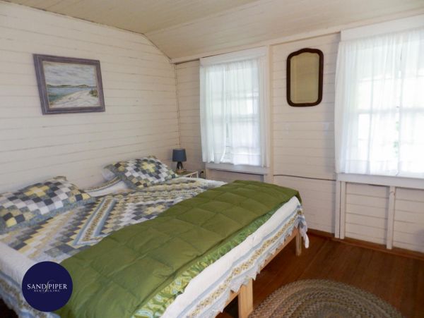 Cape Cod Home 995007