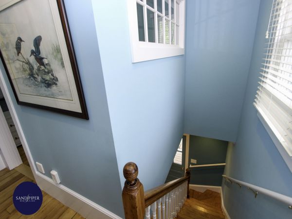 Cape Cod Home 995008