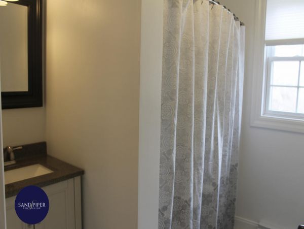 Cape Cod Home 995009