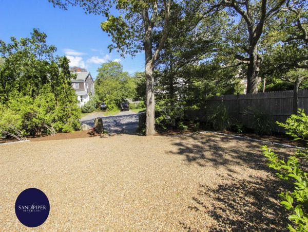 Cape Cod Home 995009