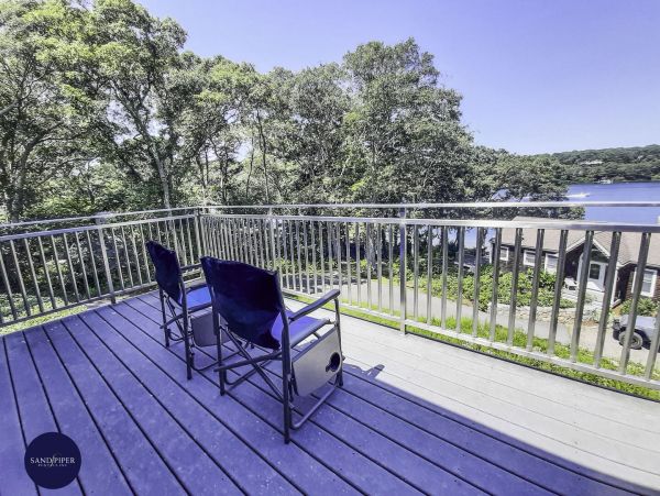 Cape Cod Home 995012