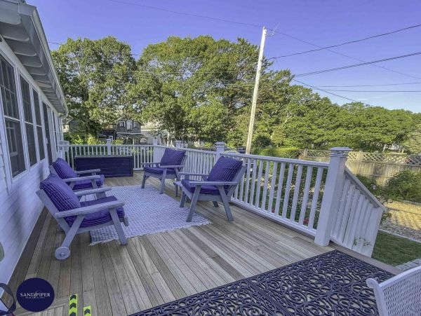 Cape Cod Home 995013