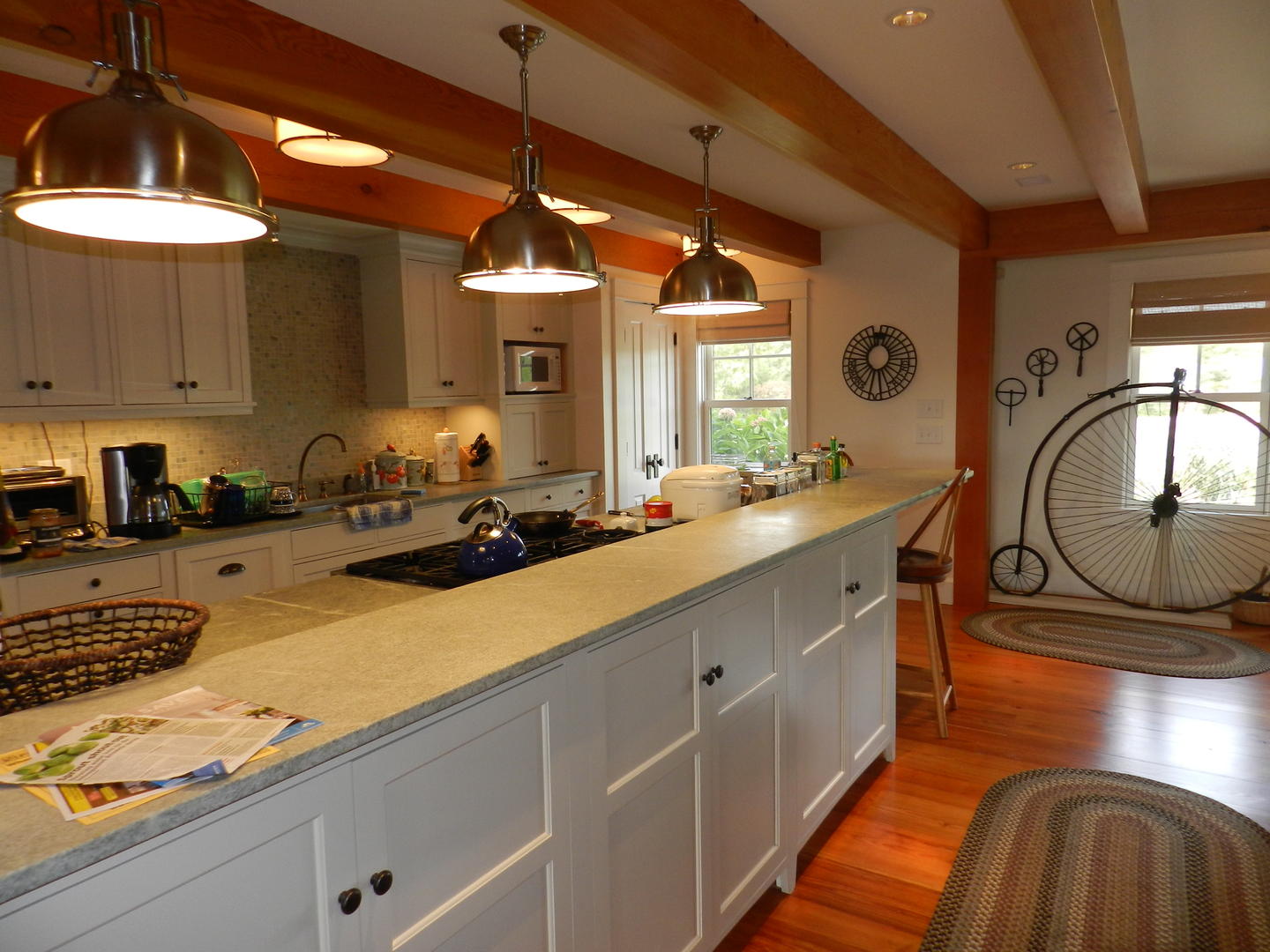 Cape Cod Home 995014