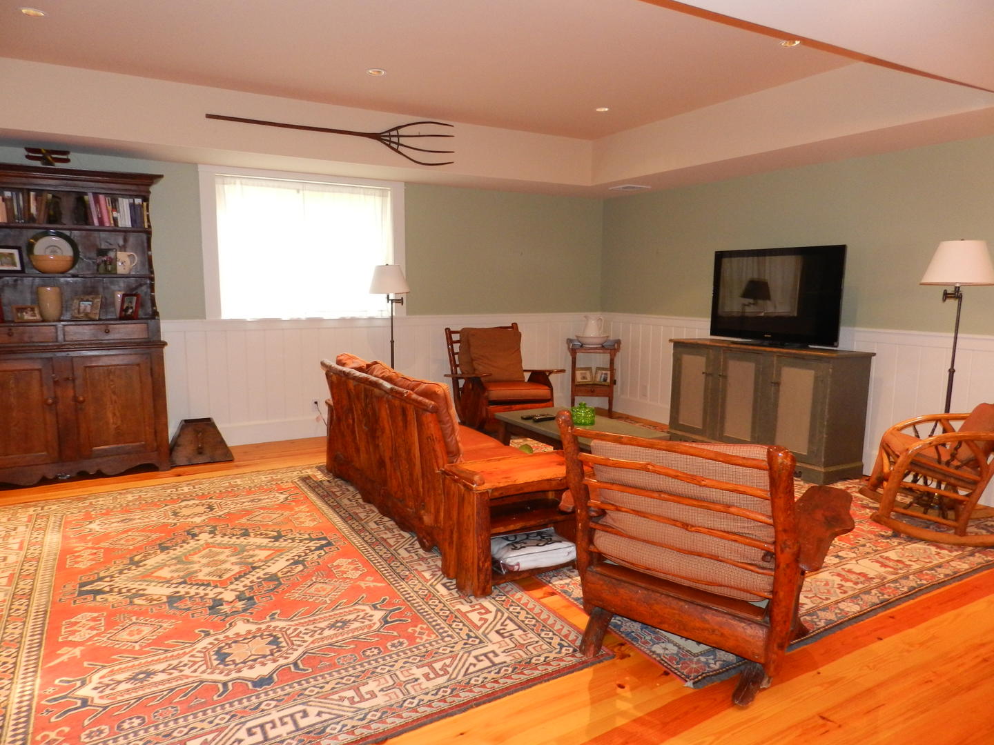 Cape Cod Home 995014