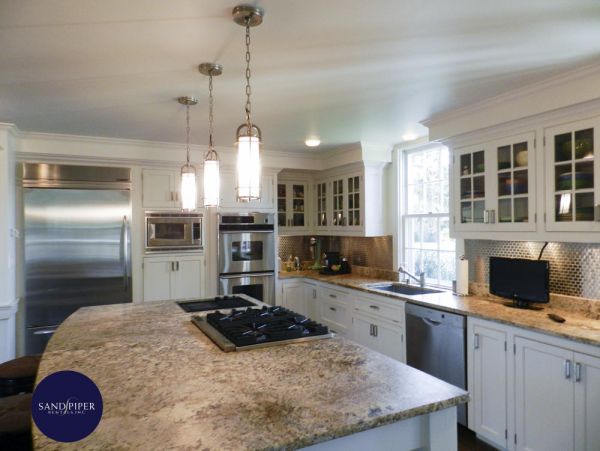 Cape Cod Home 995016