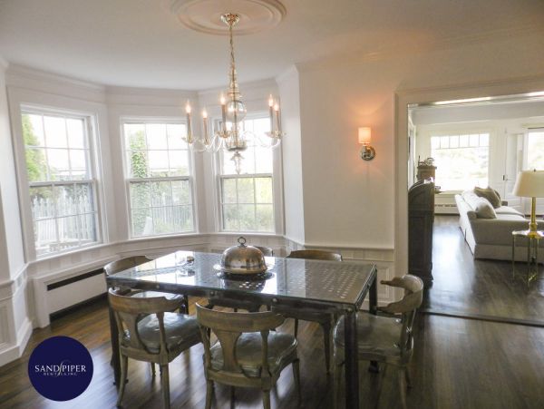 Cape Cod Home 995016