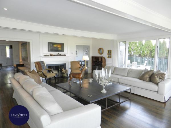 Cape Cod Home 995016