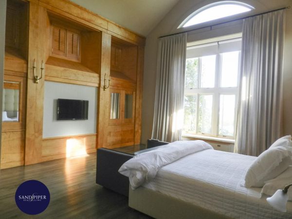 Cape Cod Home 995016