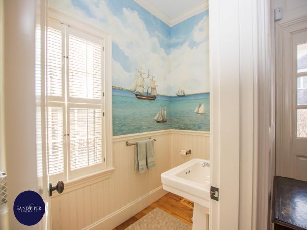 Cape Cod Home 995017