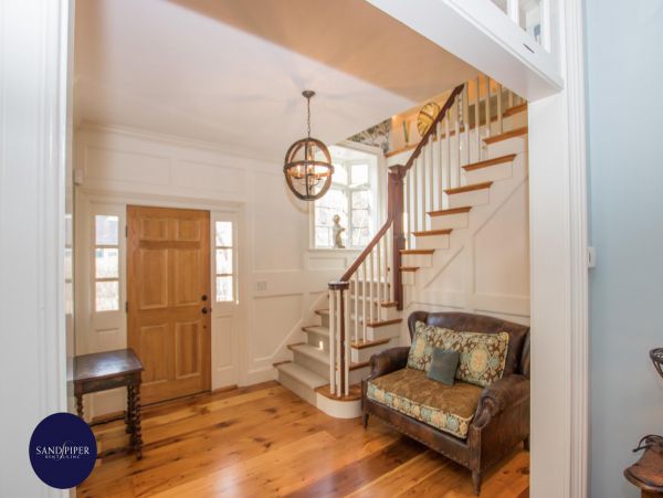 Cape Cod Home 995017