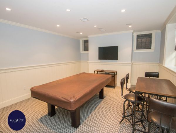 Cape Cod Home 995017