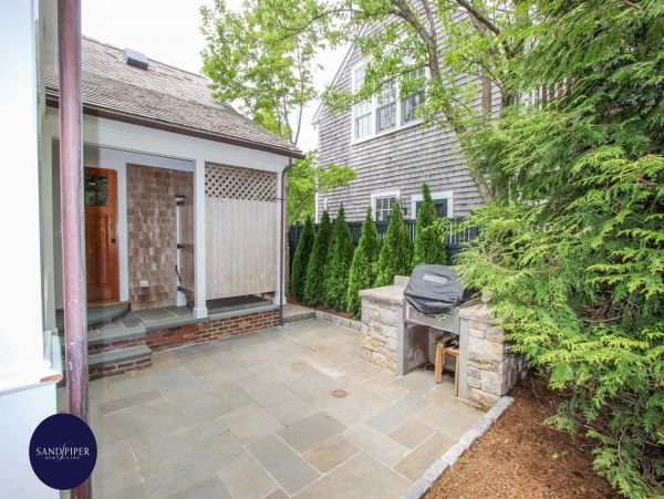 Cape Cod Home 995017