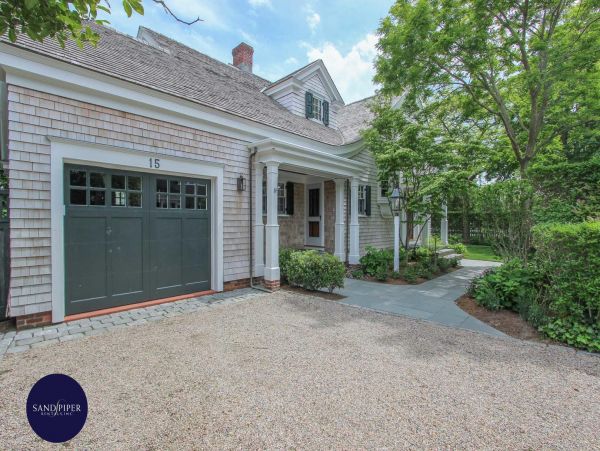 Cape Cod Home 995017