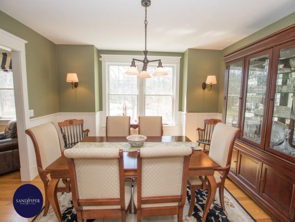 Cape Cod Home 995018